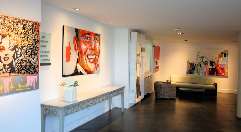 lobby