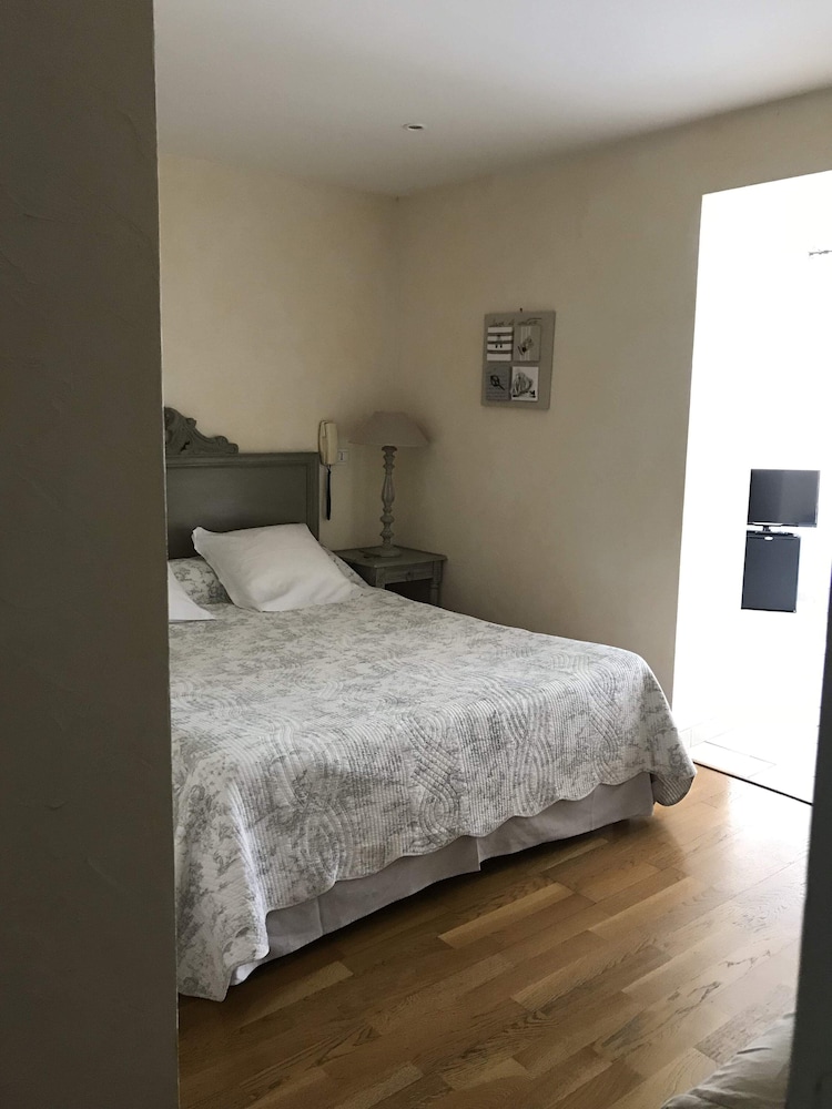 Hotel le Chatellier 5/50