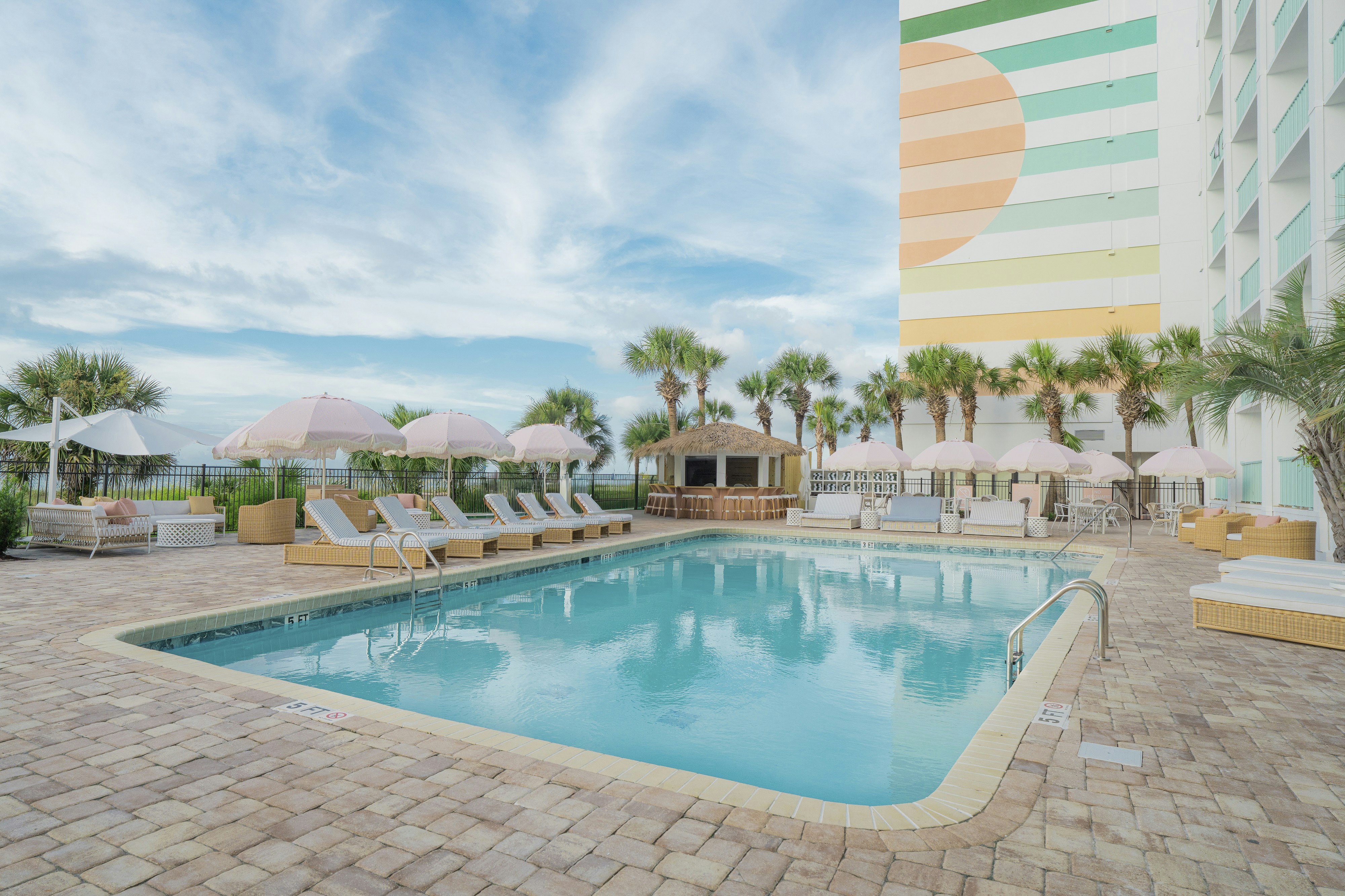 Sandcastle Oceanfront Resort At The Pavilion 23/50