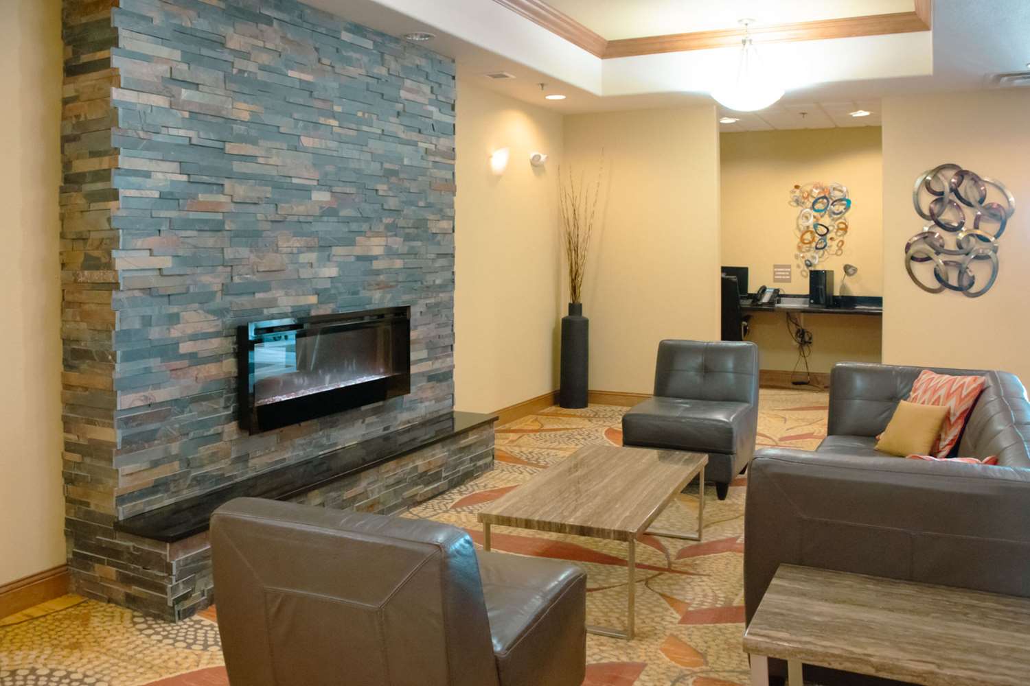 Comfort Inn & Suites Grand Forks near Alerus Center 22/27