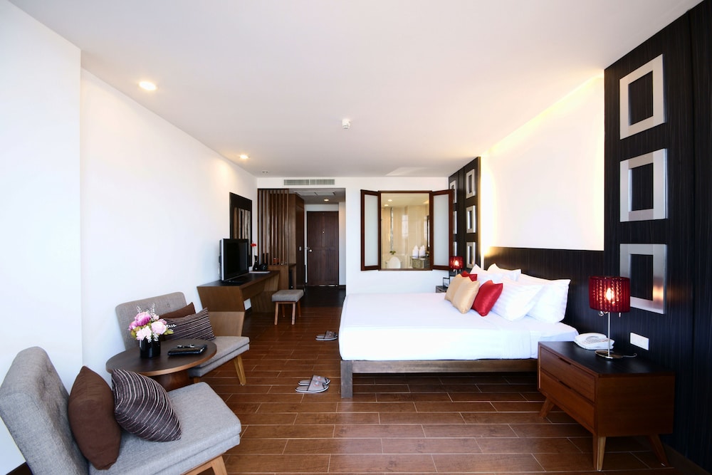 Hotel J Pattaya 38/70