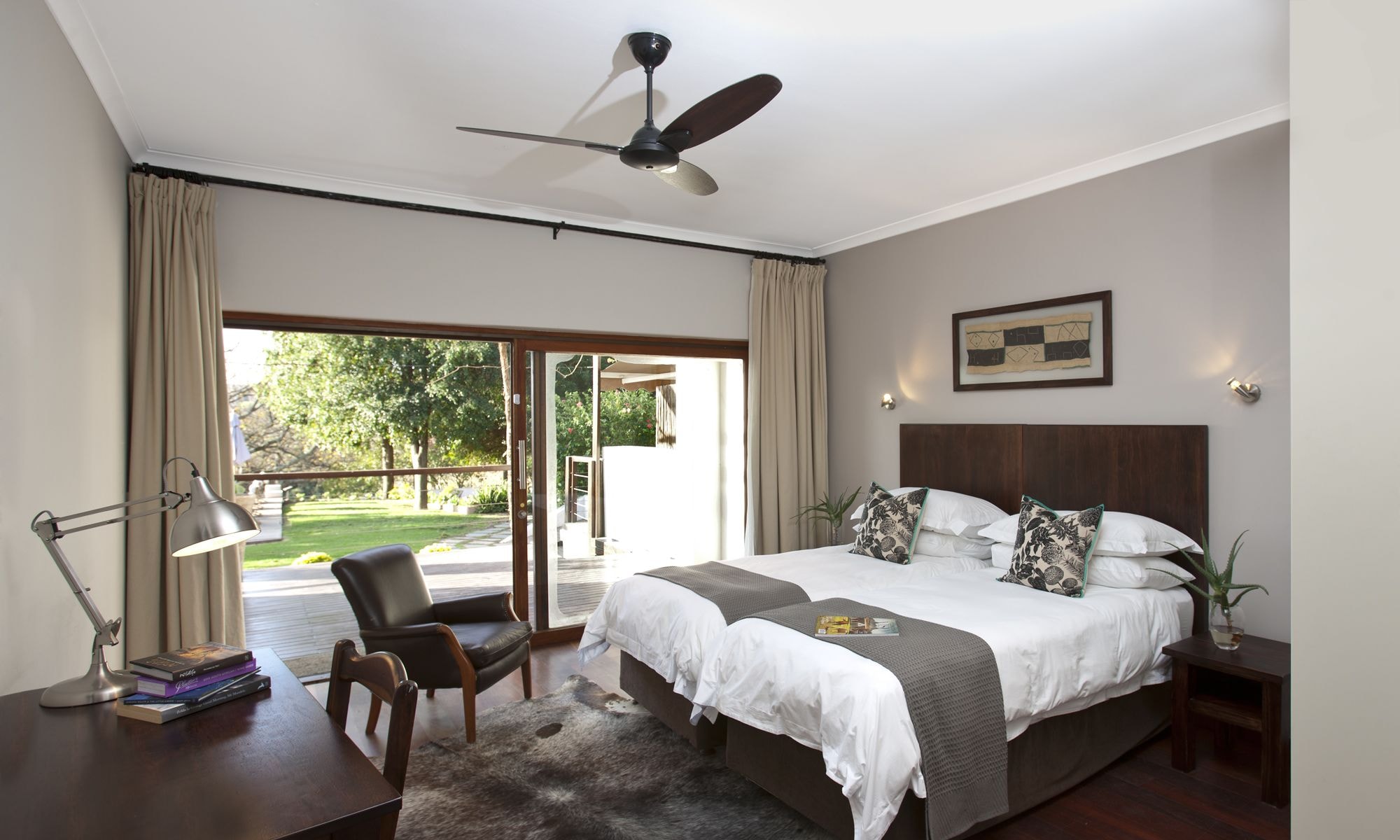 Platinum, Double Bed