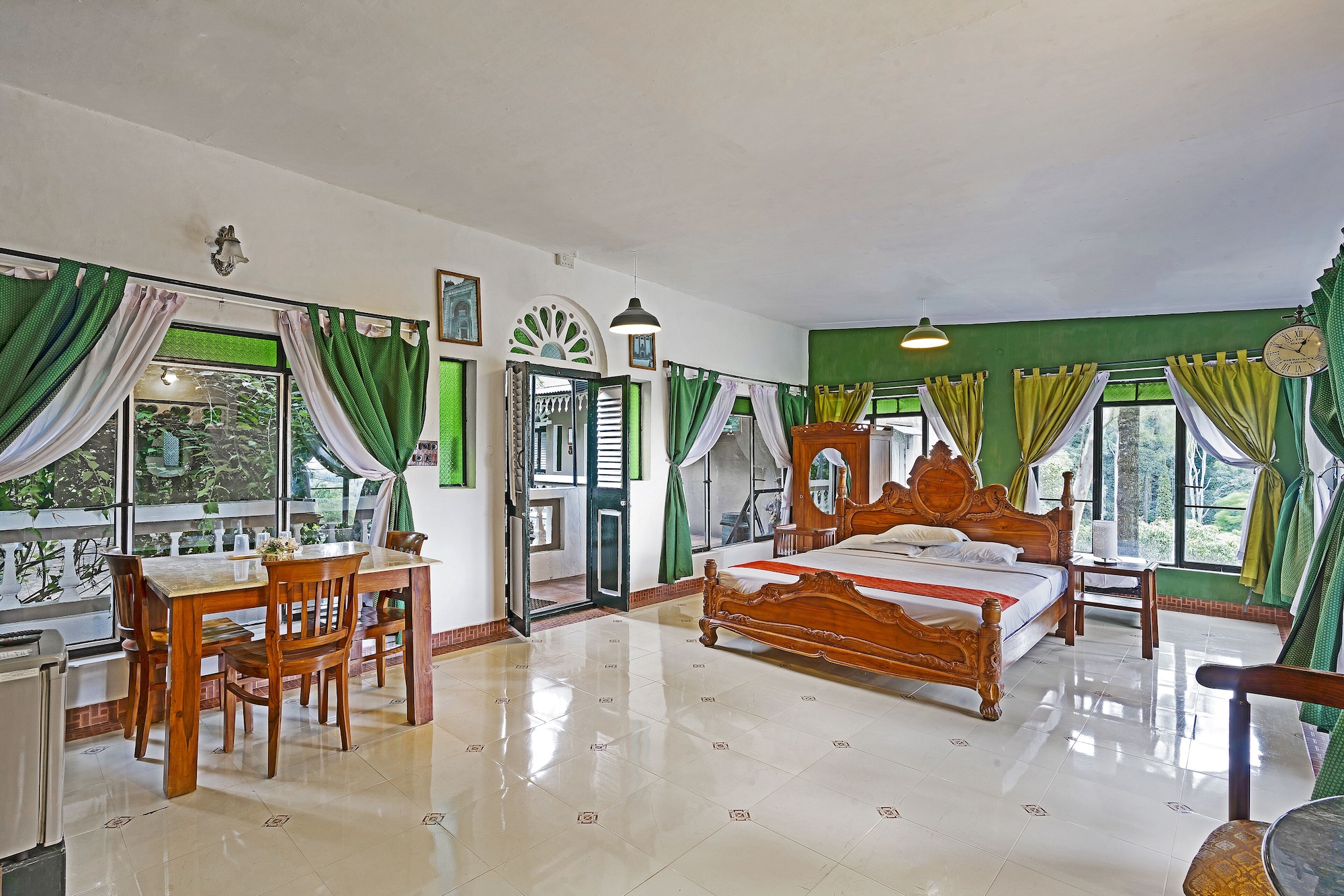 Estate, Suite, King Bed