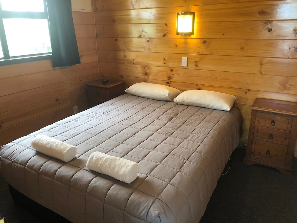 Greymouth Seaside Top 10 Holiday Park 18/71