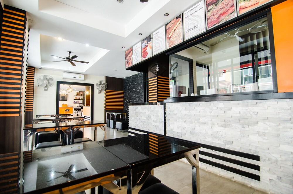 FunDee Boutique Hotel 44/51