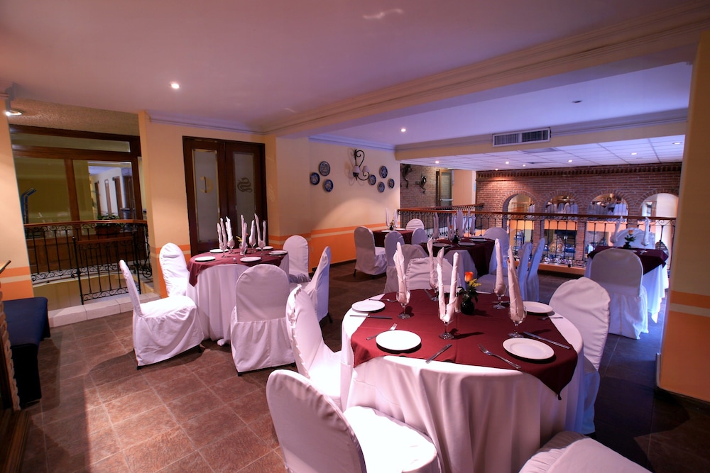 Hotel Santiago de Compostela 52/66