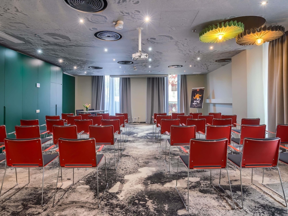 ibis Bucharest Politehnica 32/41