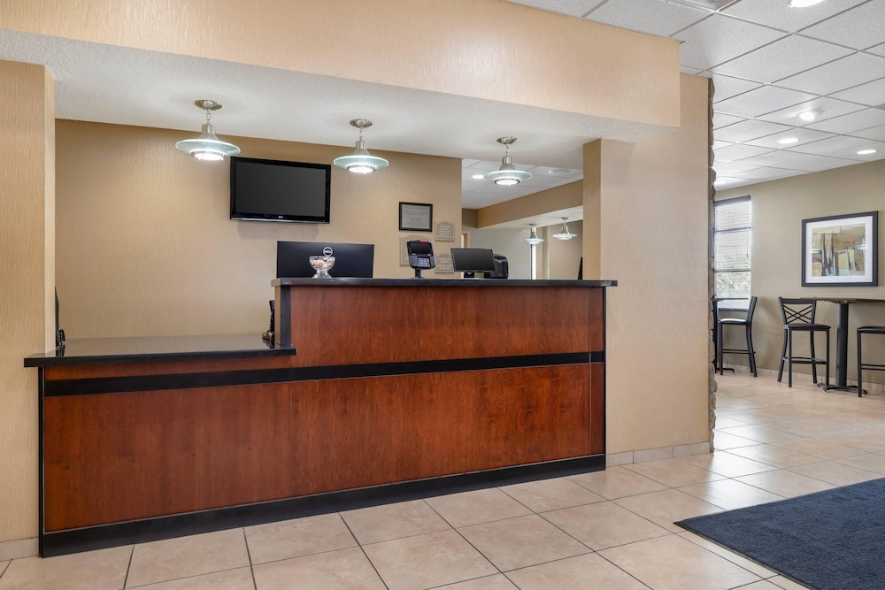 Comfort Inn & Suites Marquette - Prairie du Chien 10/55