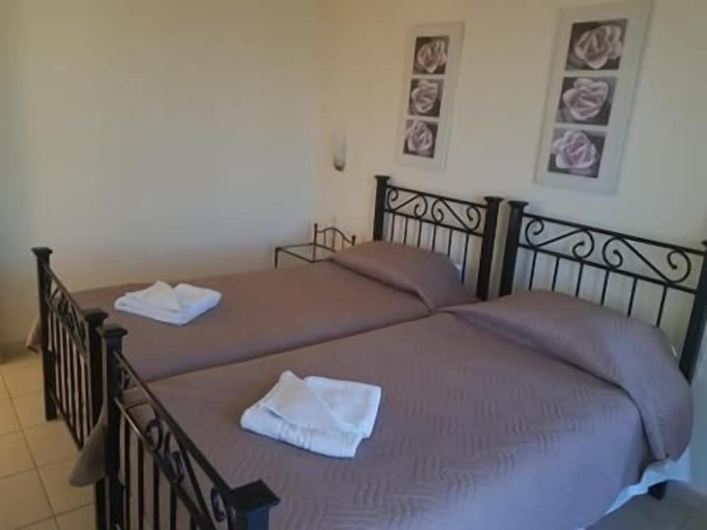 New Kydonia Suites & Studios 15/25