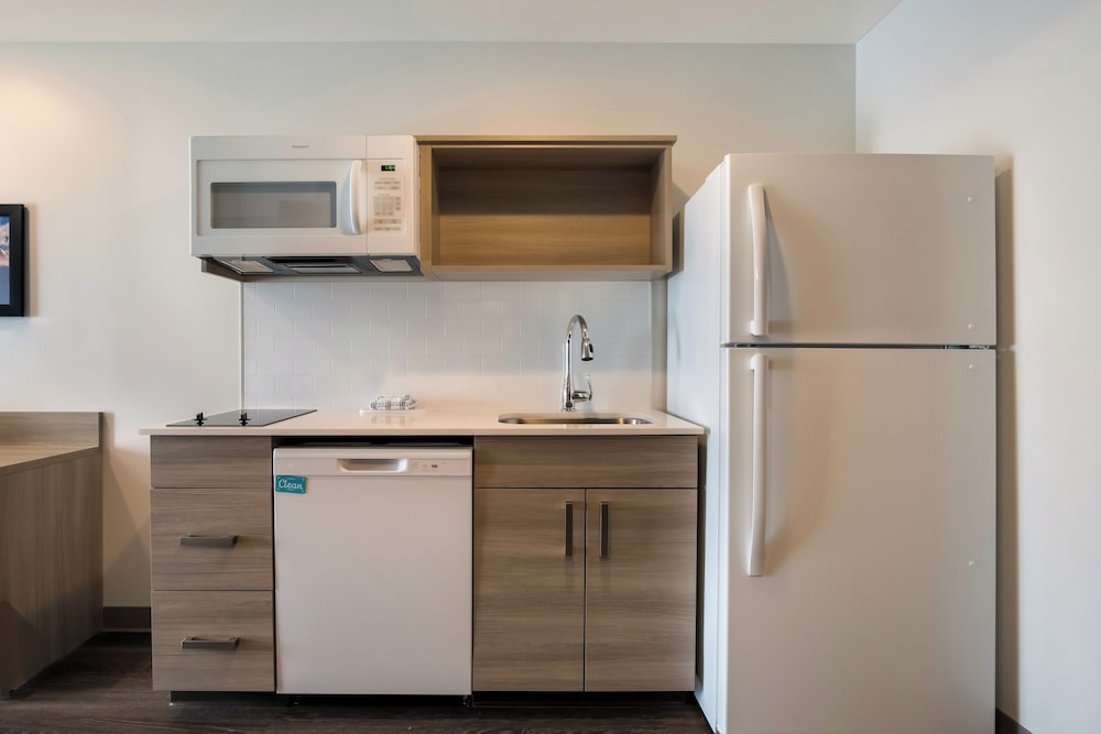 WoodSpring Suites Novi Farmington 47/47