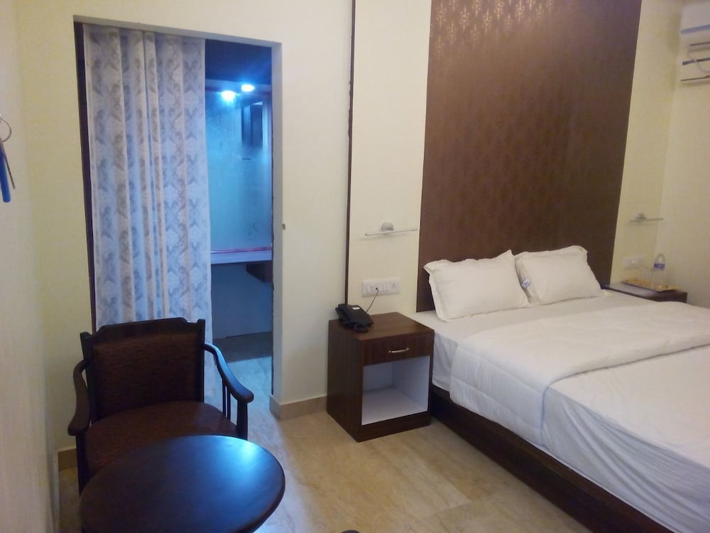 Hotel Marina Manor 5/37