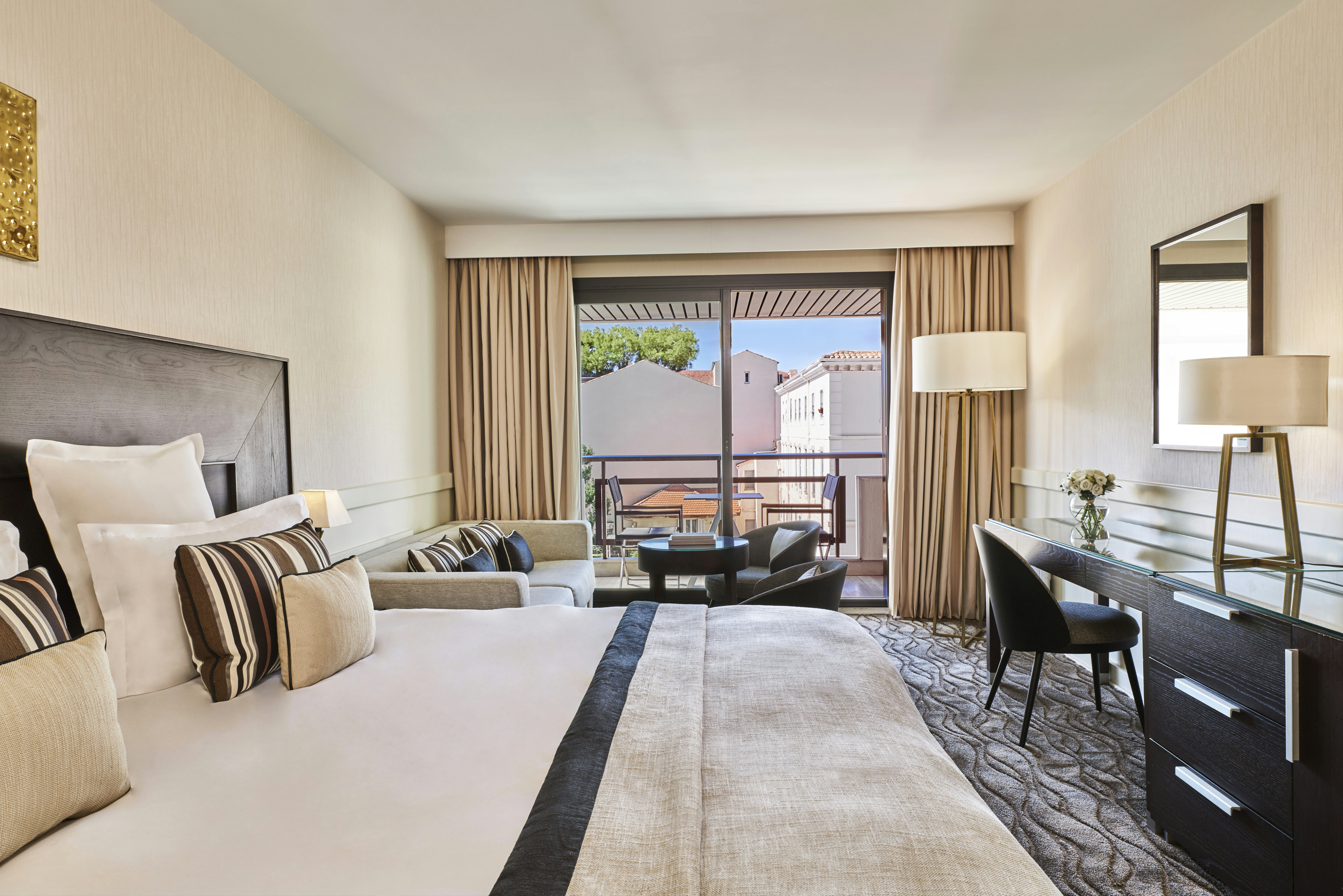 Hotel Barriere Le Gray D Albion Cannes 25/75