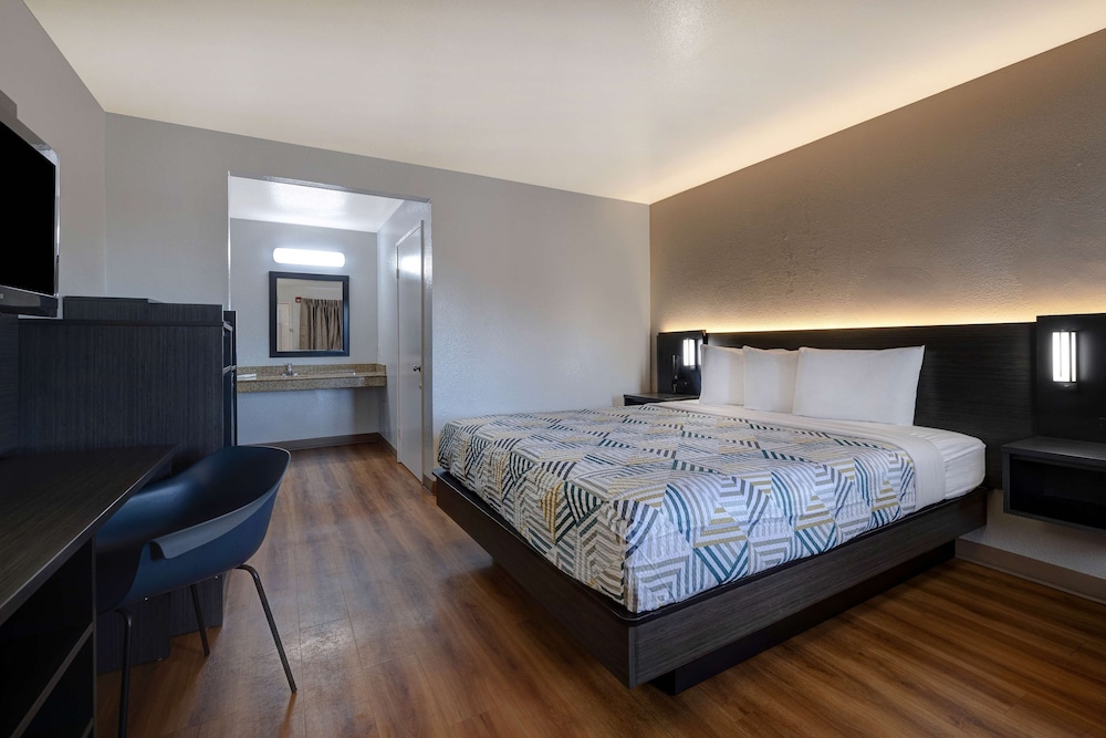 غرفة ديلوكس بسرير كينج للمدخنين لذوي الإعاقة