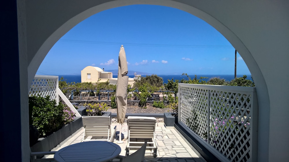 Laokasti Villas 8/48