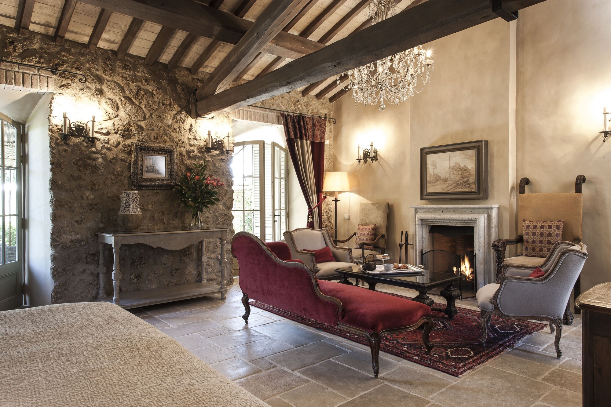 Basic, Suite, King Bed, Garden Area
