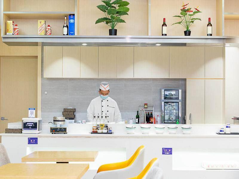 Kyriad Marvelous Hotel (Dongguan Chang'an Light Rail Station) 2/41