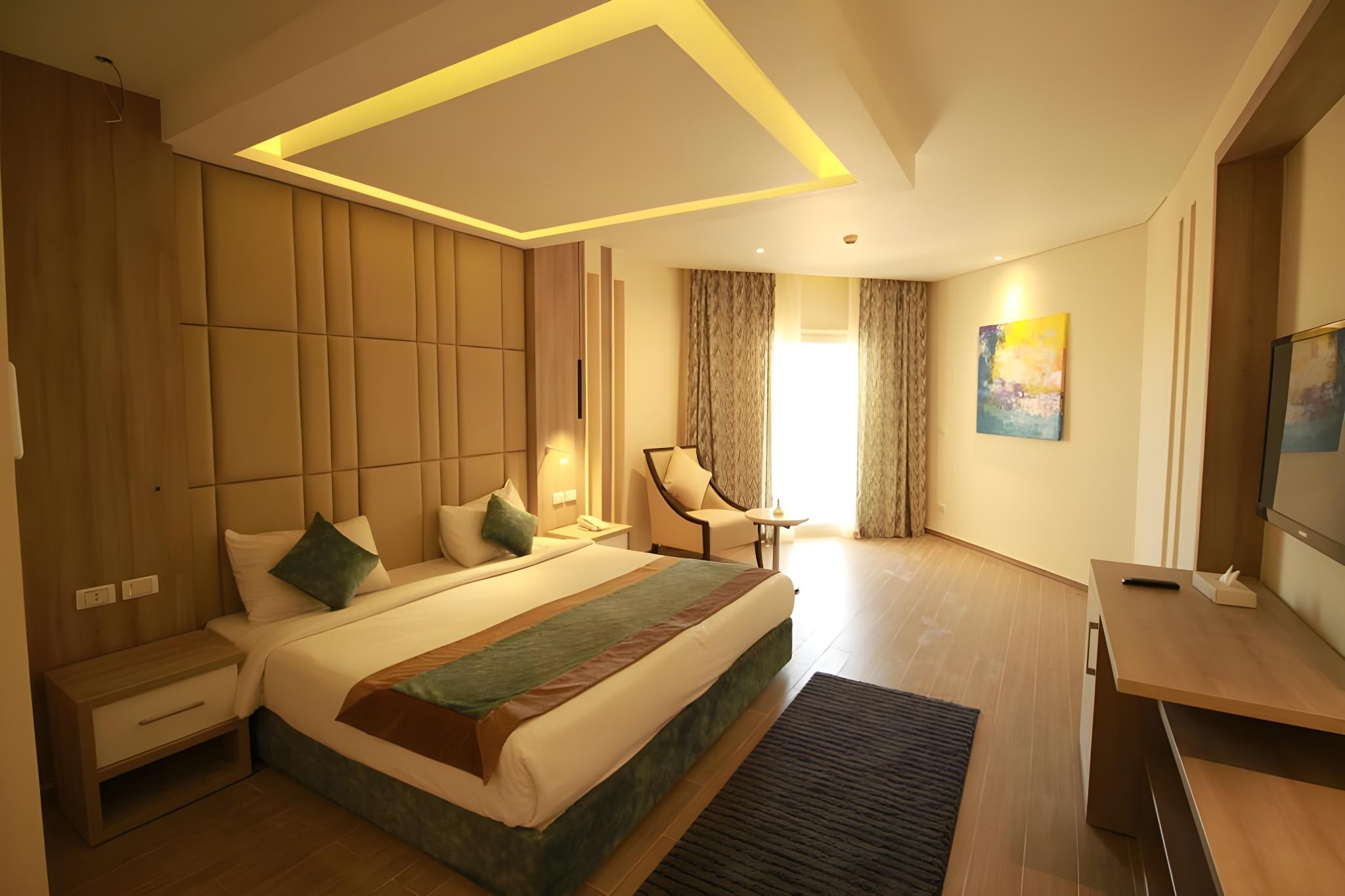 Deluxe, Twin Beds, Mountain View