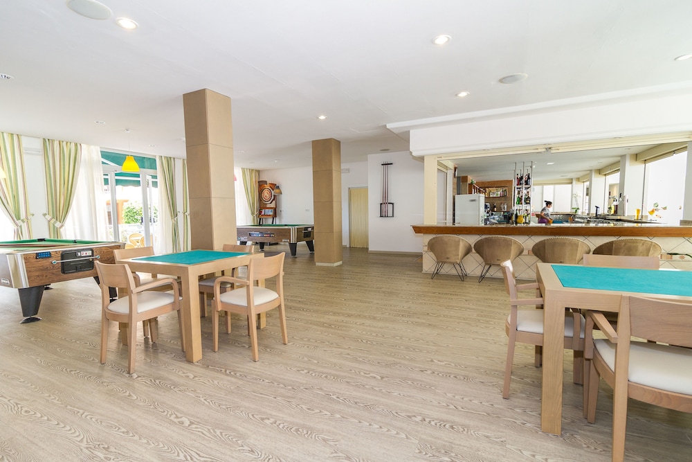Eix Alcudia Hotel Adults Only 37/50
