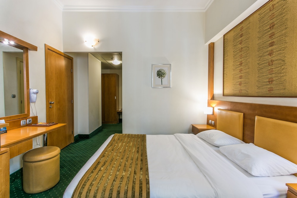 Athens Cypria Hotel 9/47