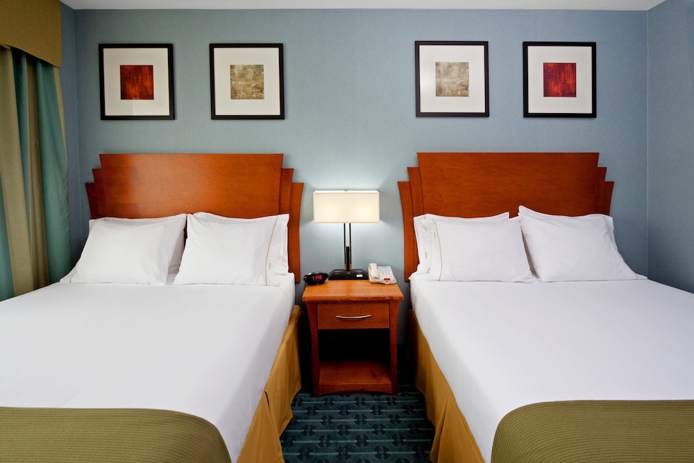 Holiday Inn Express Laguardia Arpt 10/29