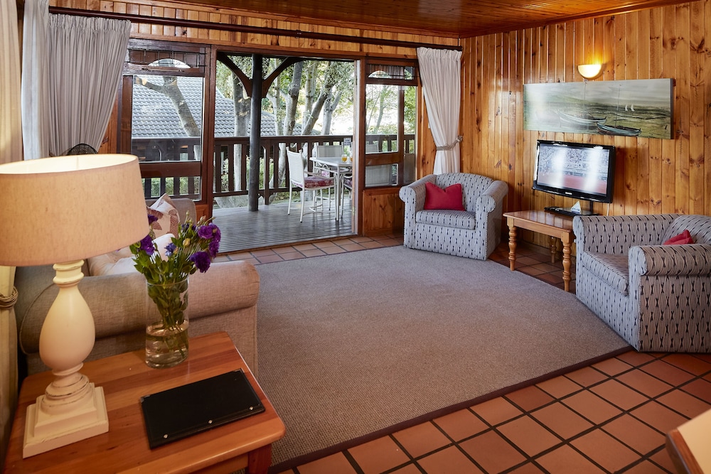 KNYSNA RIVER CLUB - KNYSNA 35/76