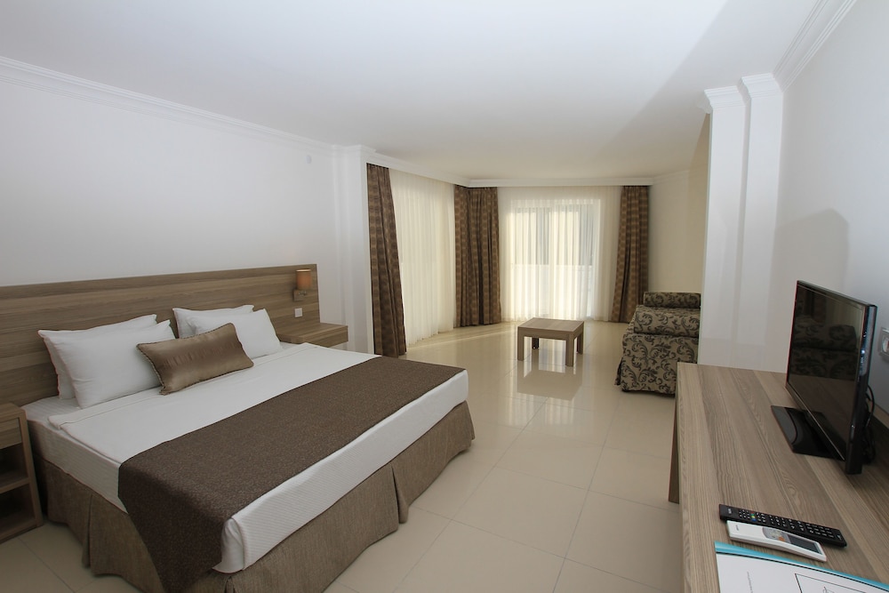Palm Bay Beach Hotel 25/61