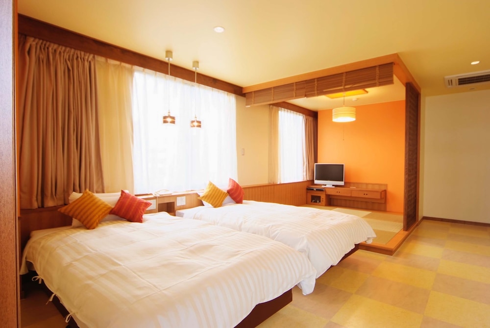 Hotel Sun Palace Kyuyokan 16/72