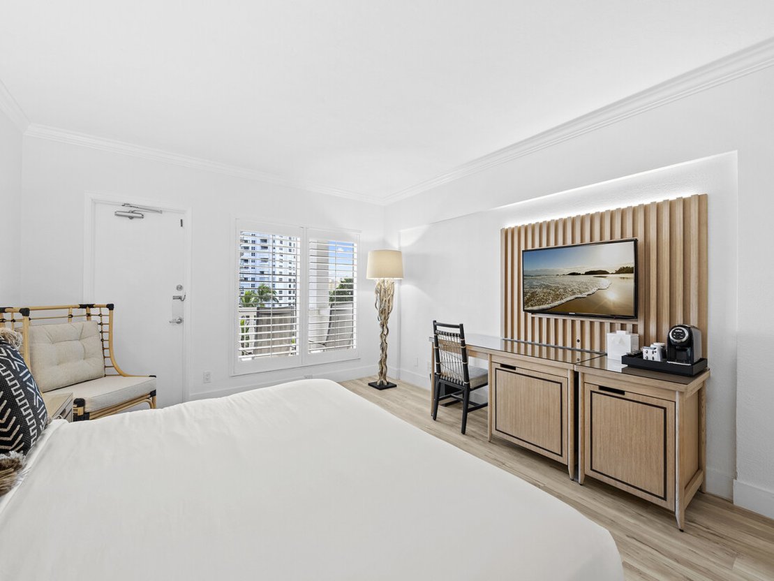 Beachcomber Oceanfront Resort Villas 20/71