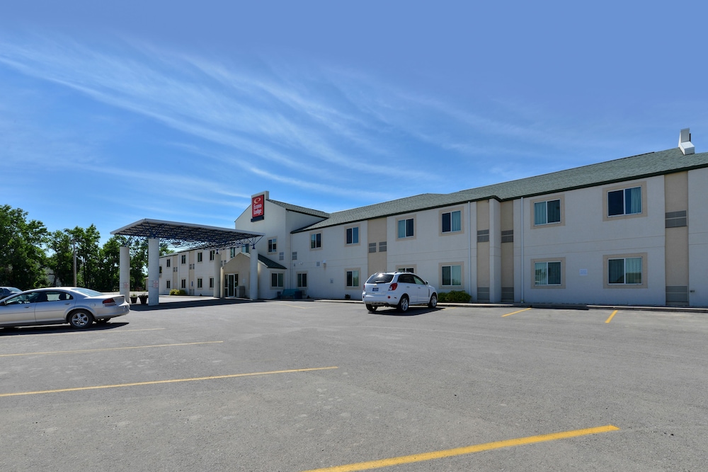 Econo Lodge Belle Fourche, SD 29/36