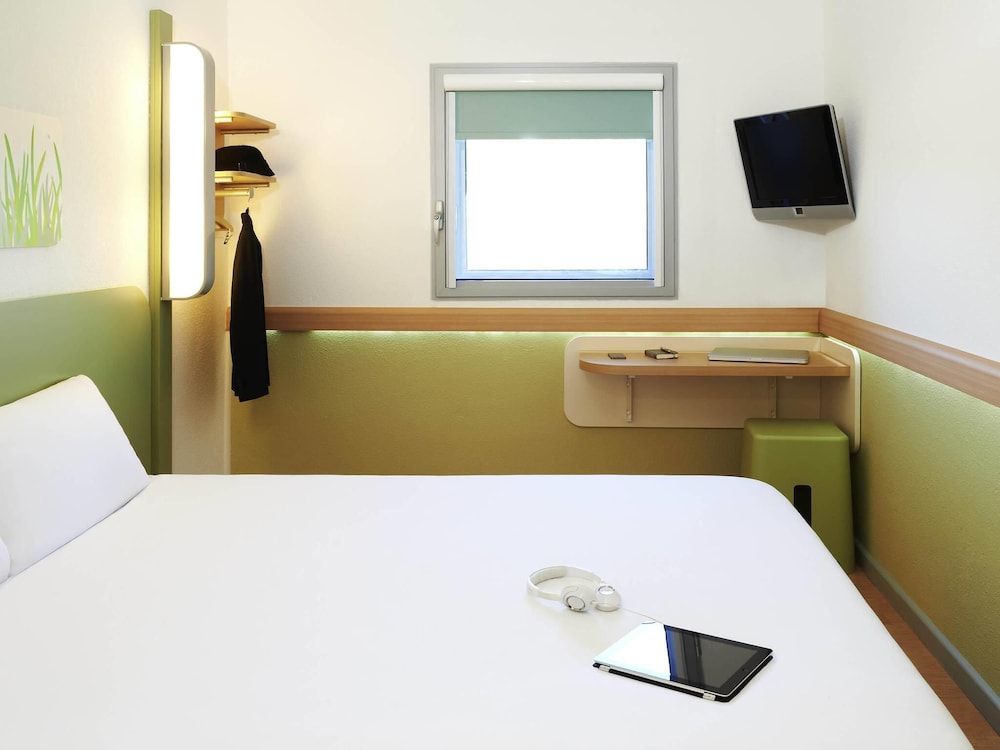 Ibis Budget Newport 42/44