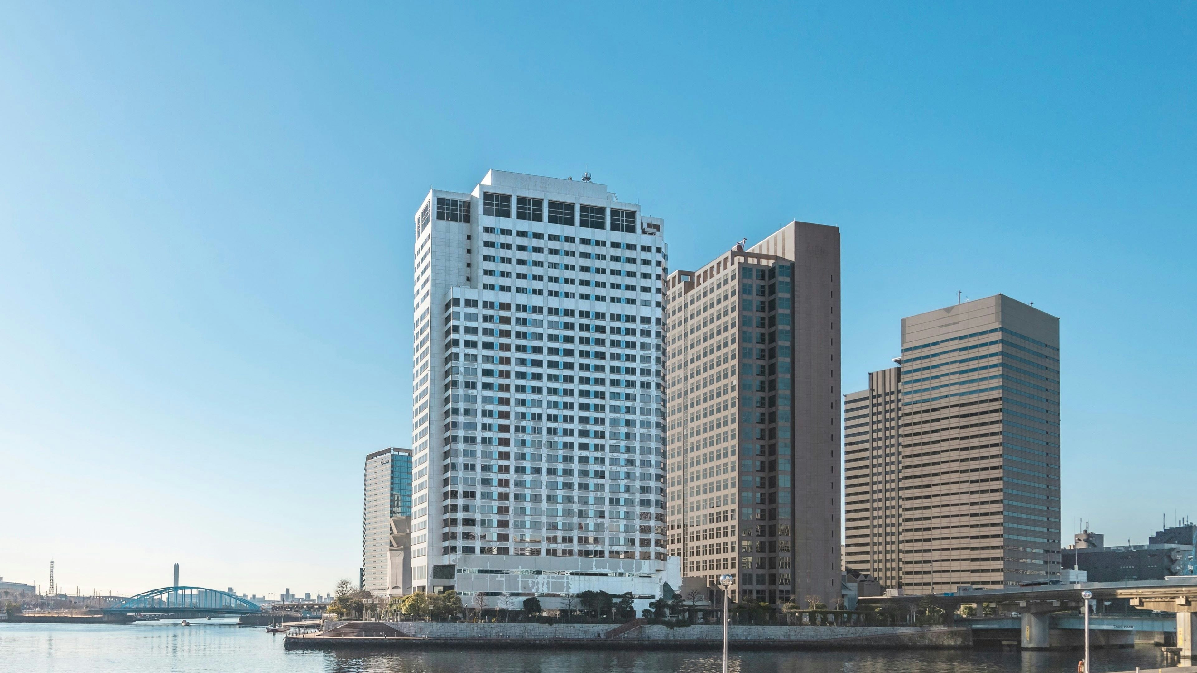 ANA Holiday Inn Tokyo Bay 2/50