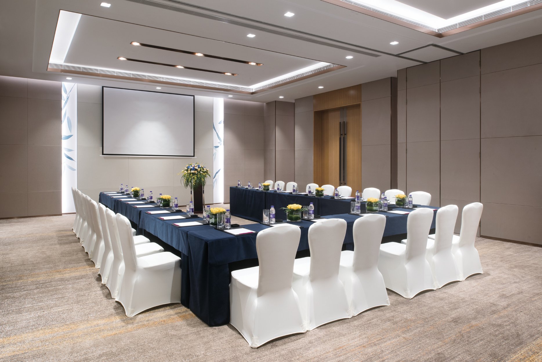 Crowne Plaza Hangzhou Qiantang 41/49