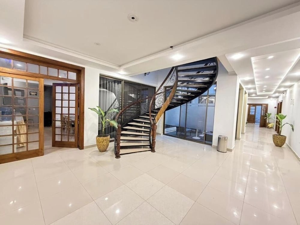 Rhodium Elite Hotel 7/56
