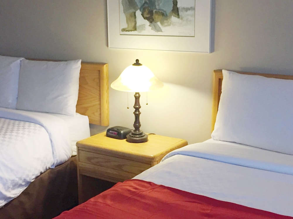 Auberge Du Grand Lac 28/50