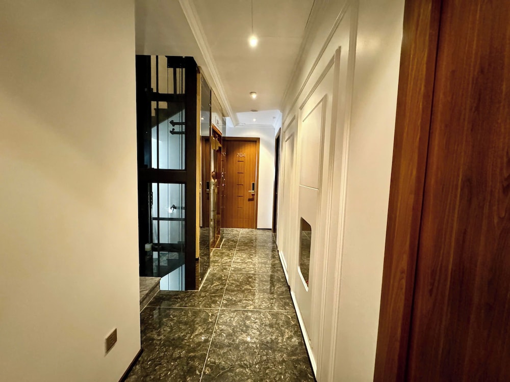 Royal Hanoi Hotel 27/50
