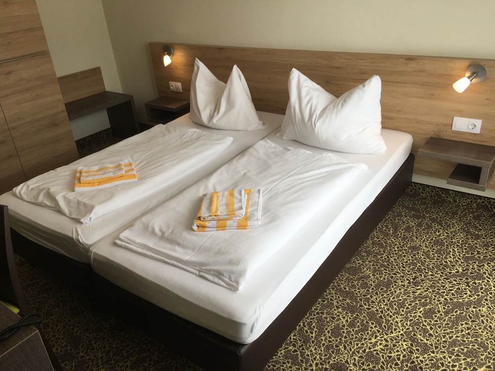 Hotel Lindenhof 28/72