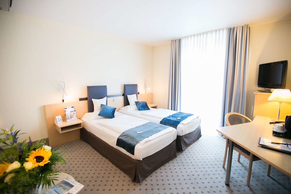 Holiday Inn - The Niu, Stream Monchengladbach 28/71