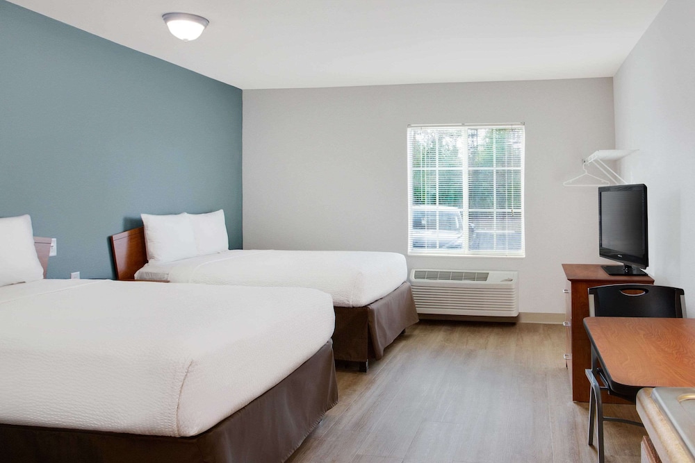 WoodSpring Suites Jacksonville East 295 Cruise Port 12/47