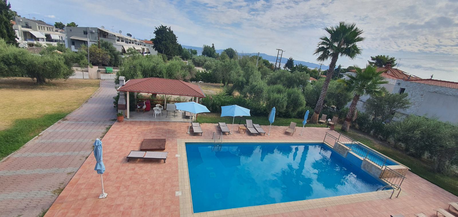 VILLA ILIOS PEFKOHORI 30/31