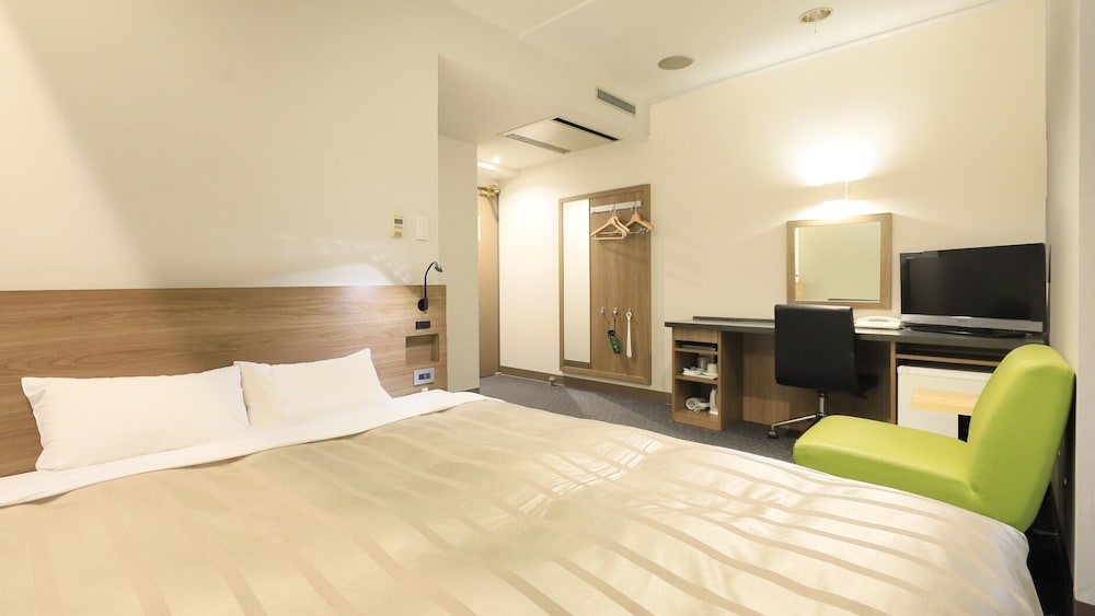 Atsugi Urban Hotel 25/71