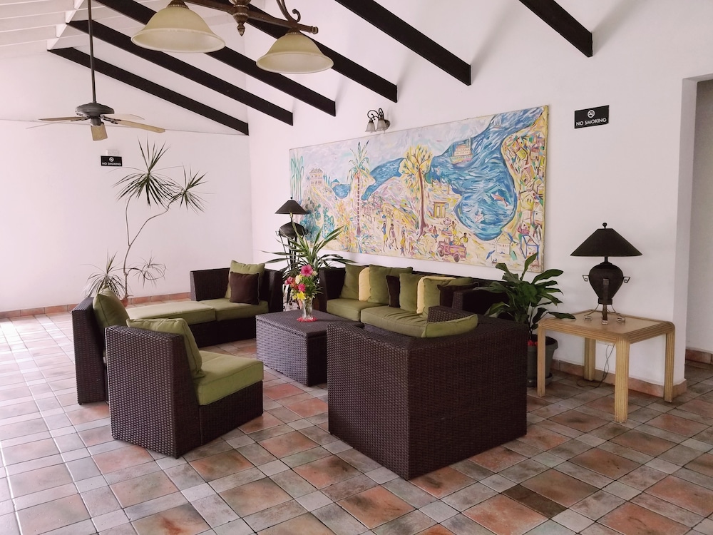 Allamanda Beach Resort 30/47