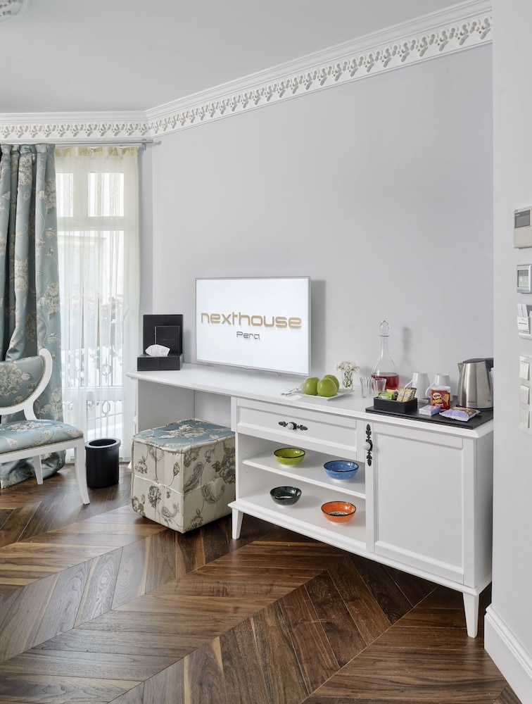 Nexthouse Pera 34/42