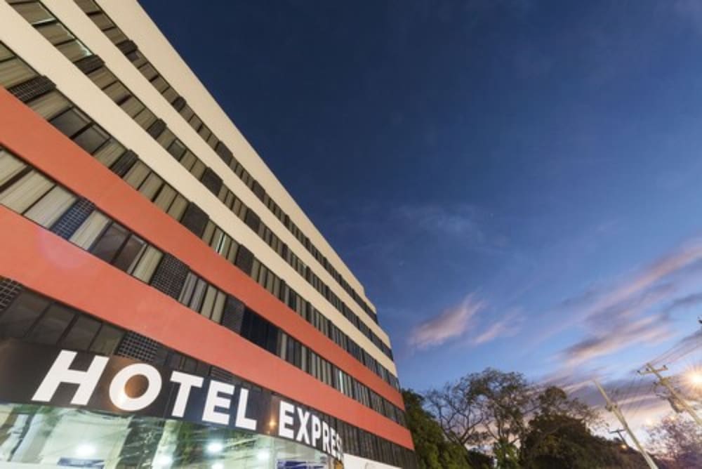 Hotel Express Arrey 7/56