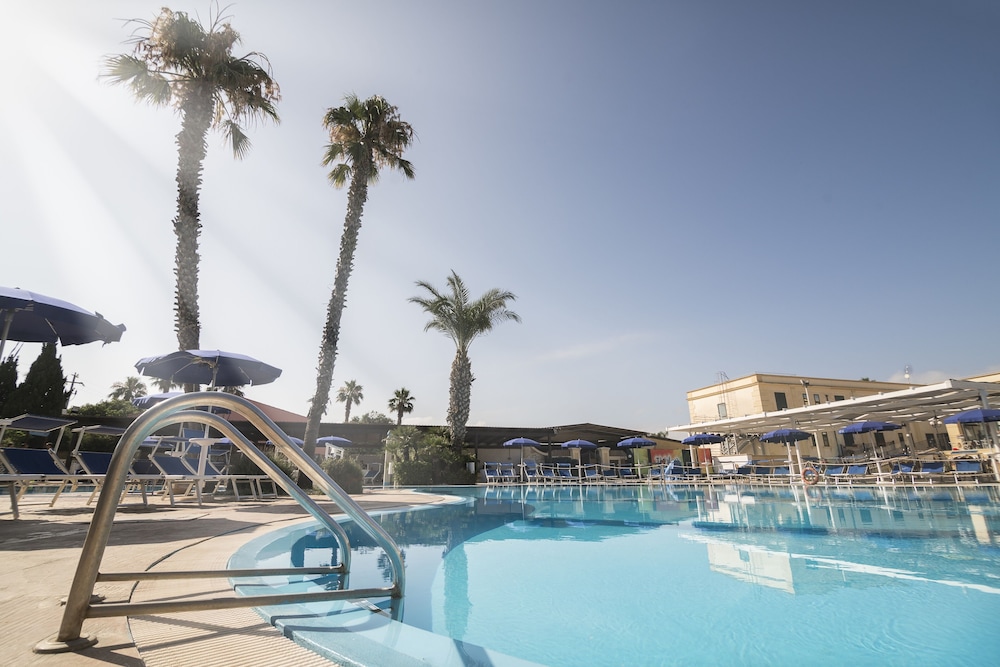 Delfino Beach Hotel 22/50