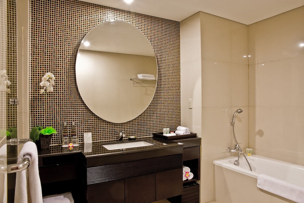 Bali Rani Hotel 32/64