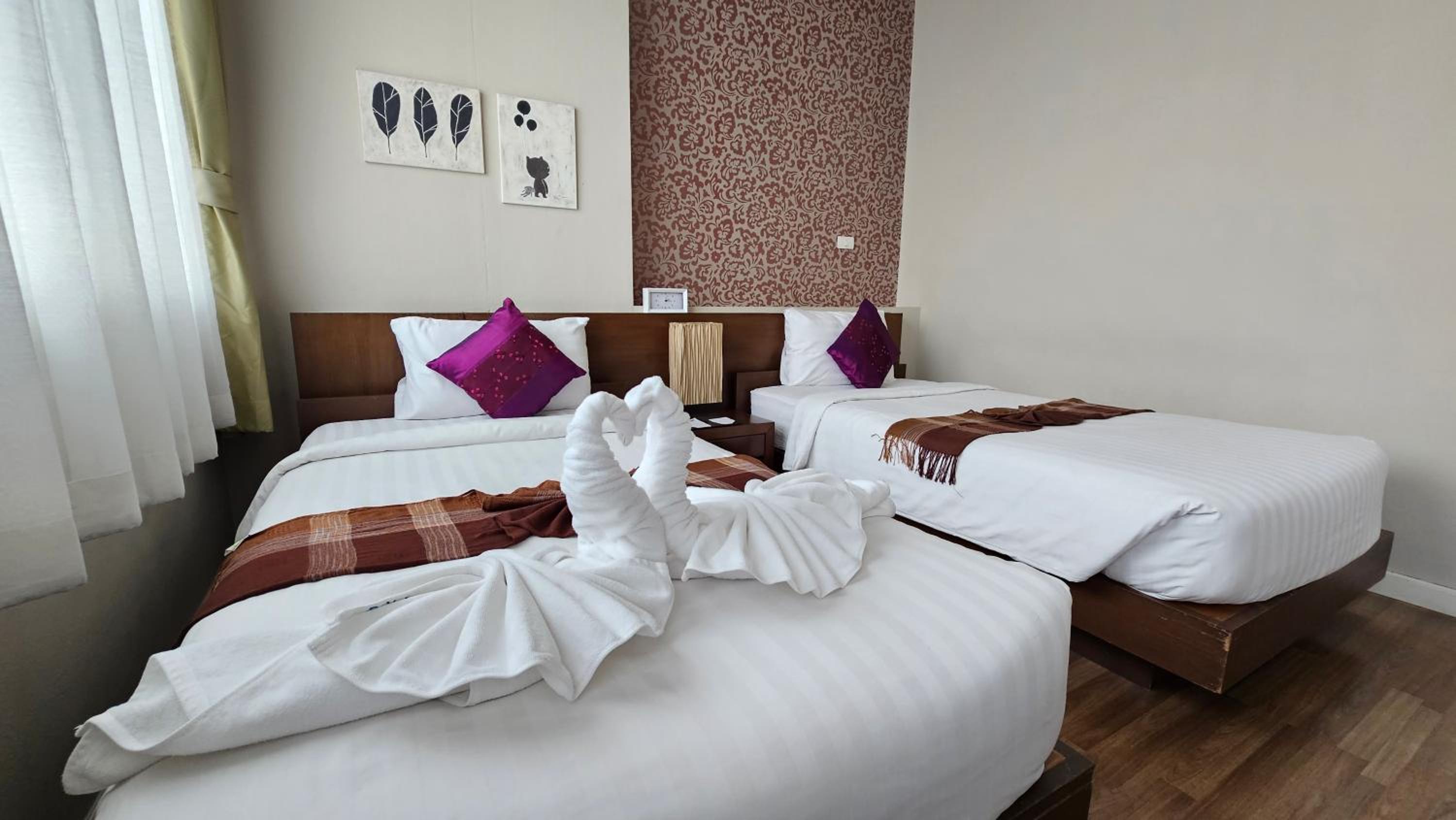 One Bedroom Suite Twin