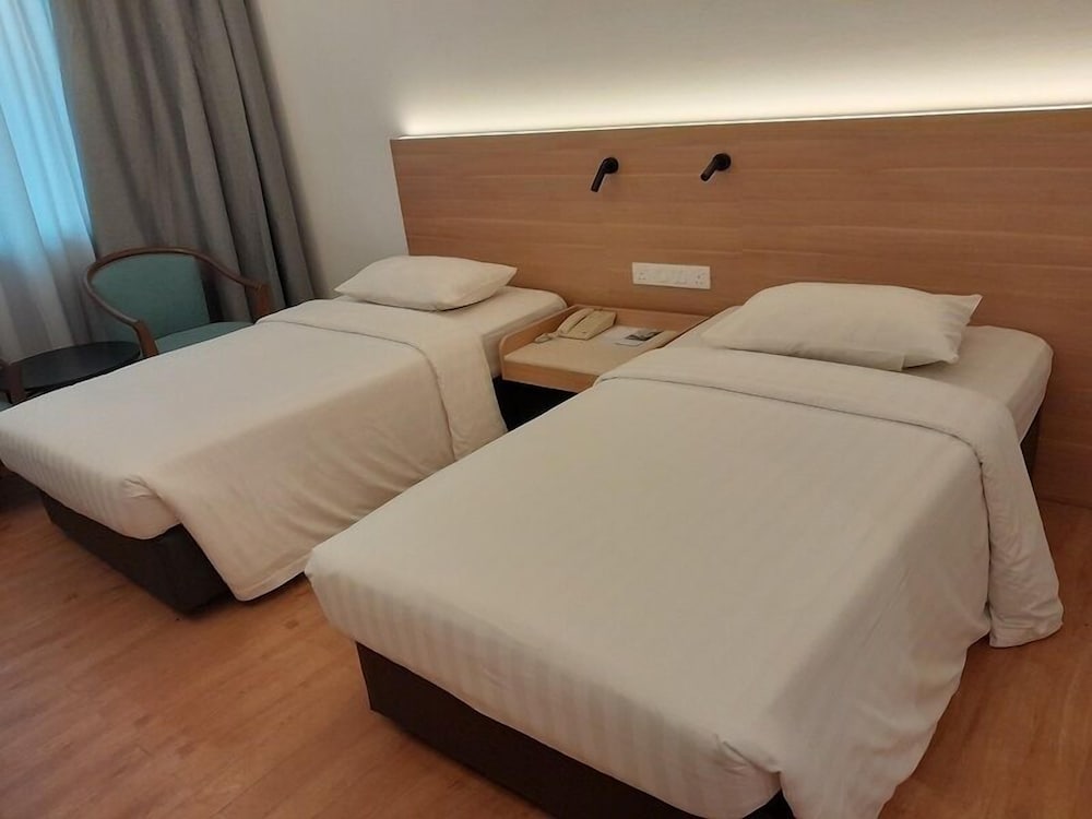 Renovated, Superior, Twin Beds