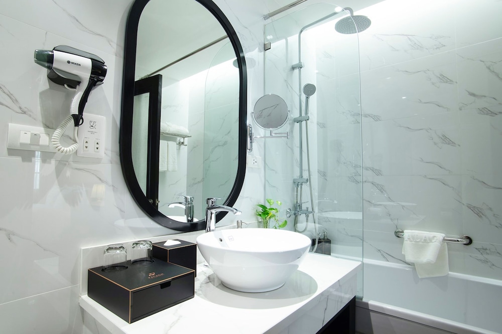 Palago Boutique Hotel 49/51