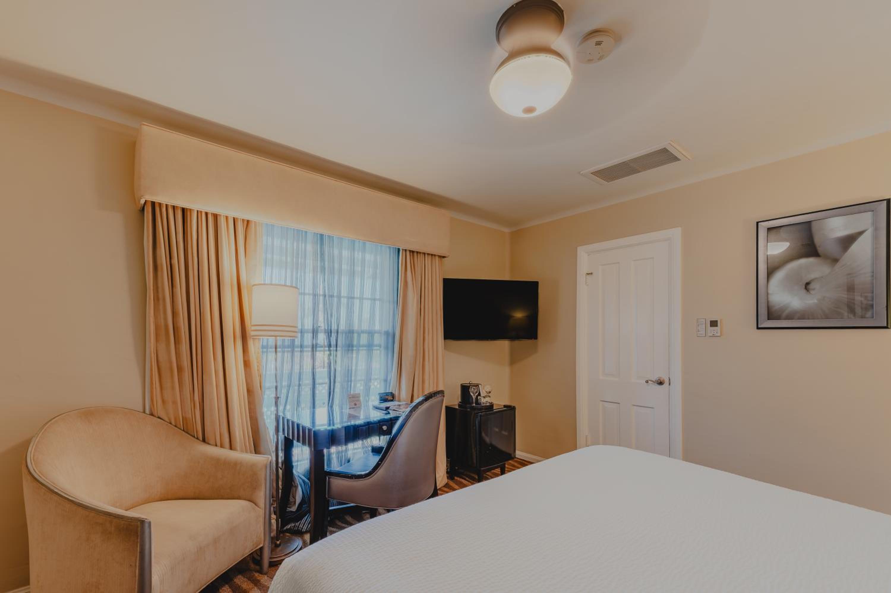 غرفة بسرير كينج، Coast Village Inn - Santa Barbara 3/4
