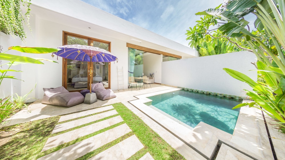 ANEMA VILLA SEMINYAK 33/73